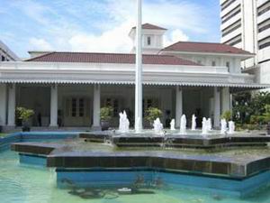 city_hall.jpg
