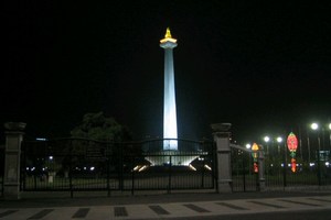 mini-monas-jkt.JPG